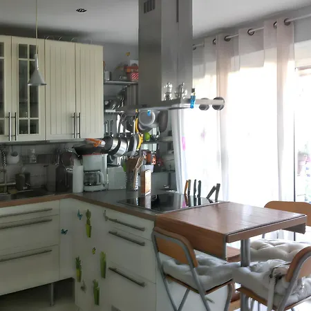 Moderne Avec Vue Sur La A - 40 M² 라시오타
